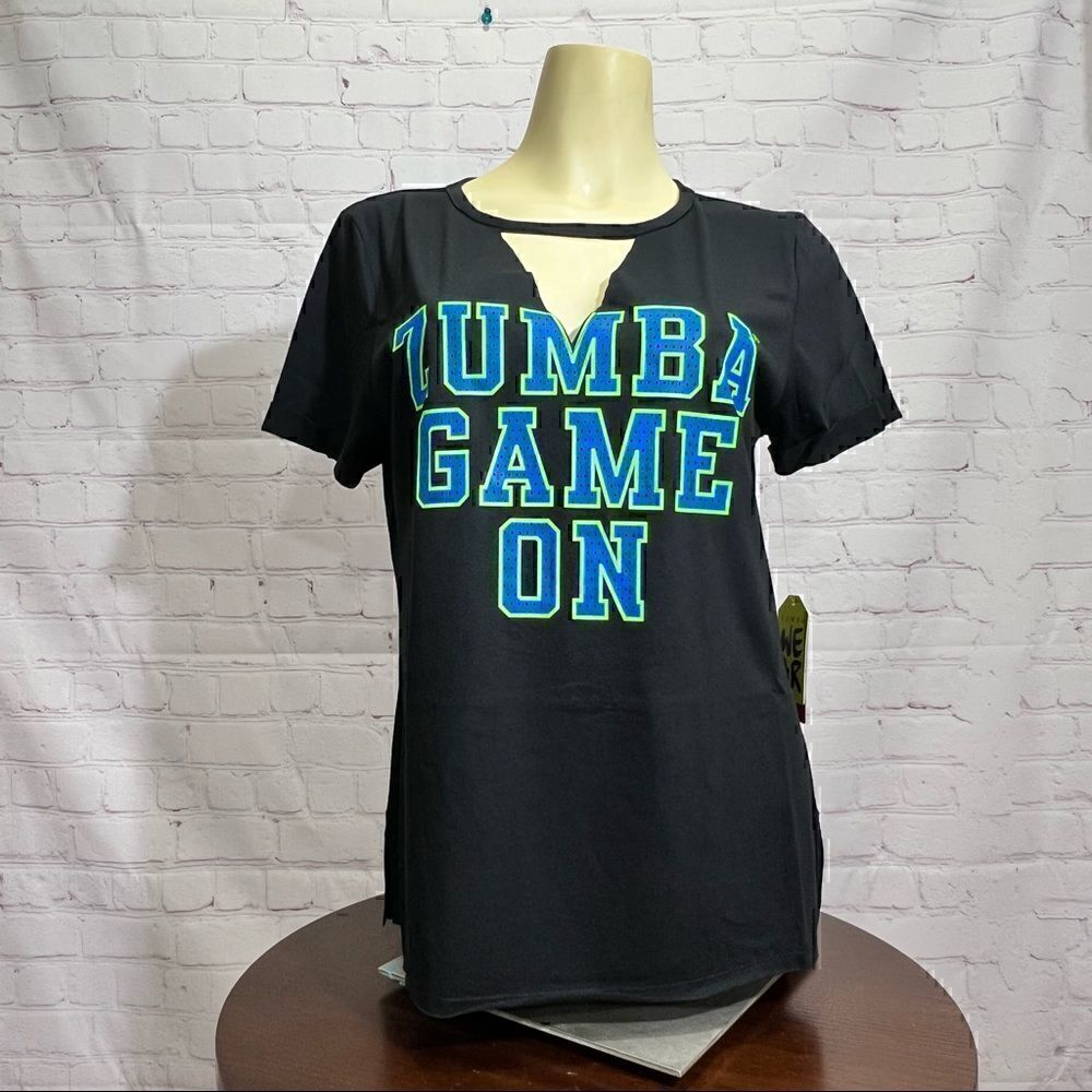 ZUMBA Fitness Zumba Game on V neck Tee in black nwt in Medium